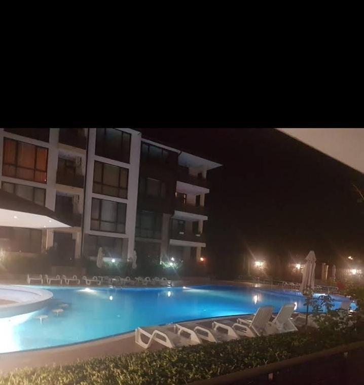 Victoria'S Apartments Nesebar Ngoại thất bức ảnh