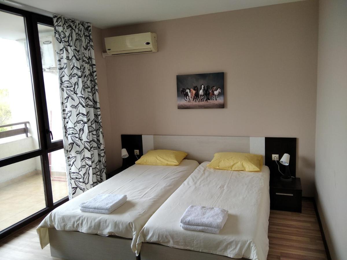 Victoria'S Apartments Nesebar Ngoại thất bức ảnh